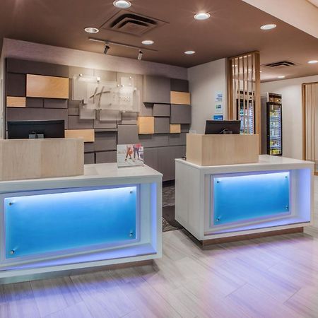 Holiday Inn Express - New Rochelle, An Ihg Hotel エクステリア 写真